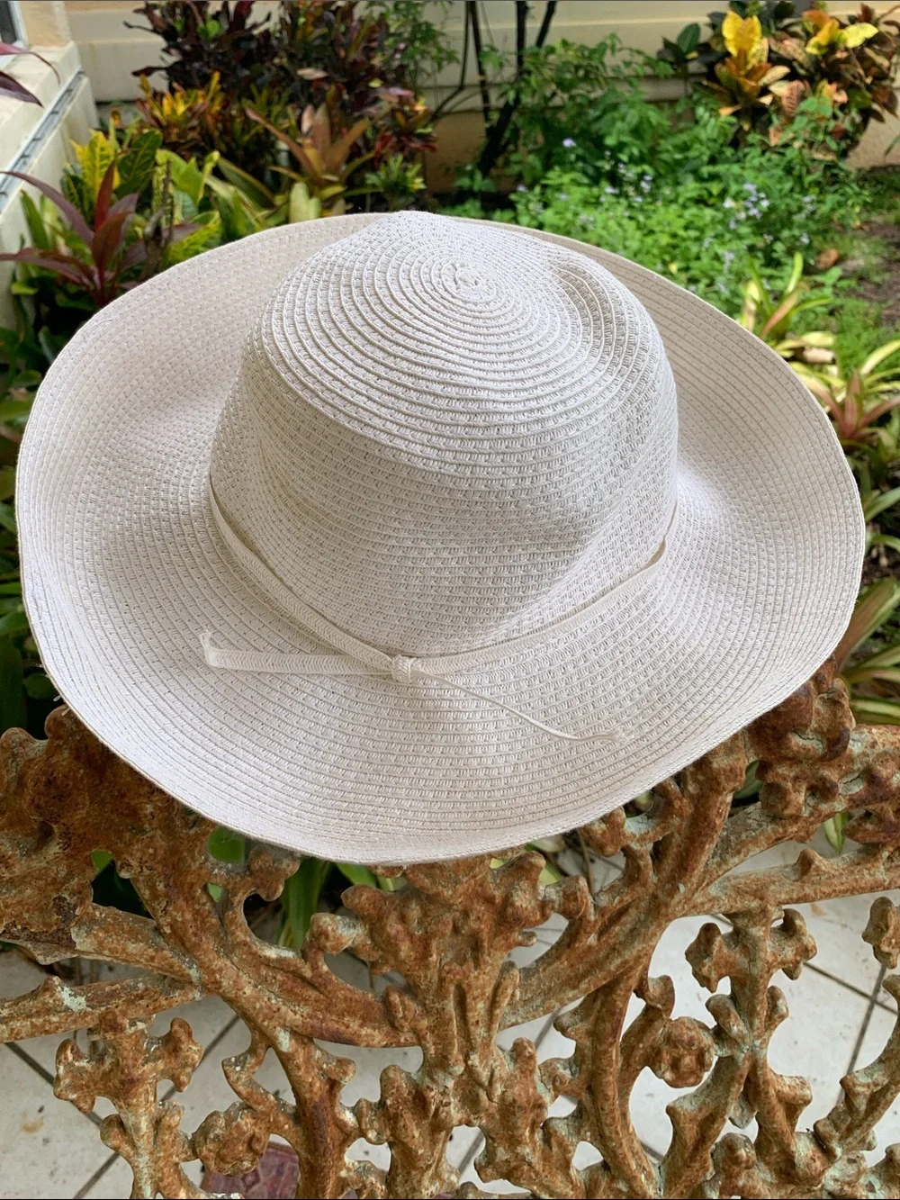 Sun N’ Sand Clara Tie Women’s Wide Brim Straw Sun Hat - Cream